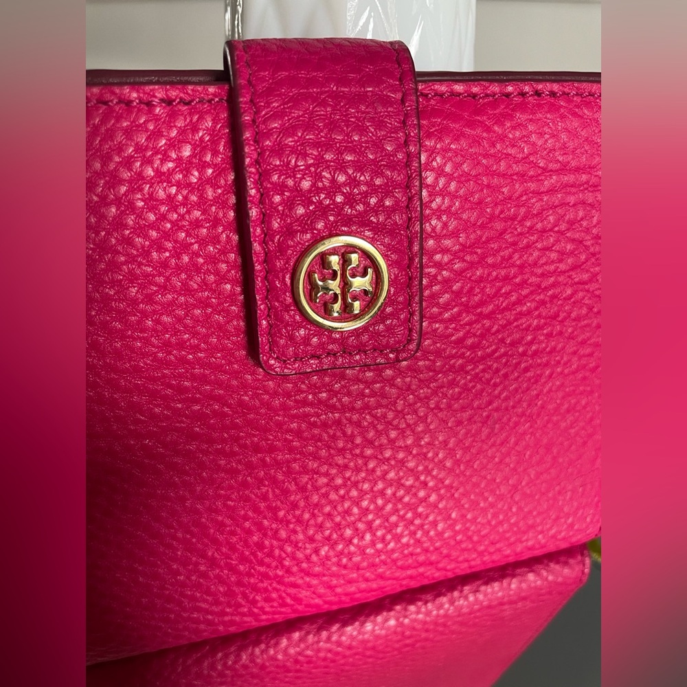 Tory Burch French Fold Travel Wallet- Hot Pink - Picture 3 of 8
